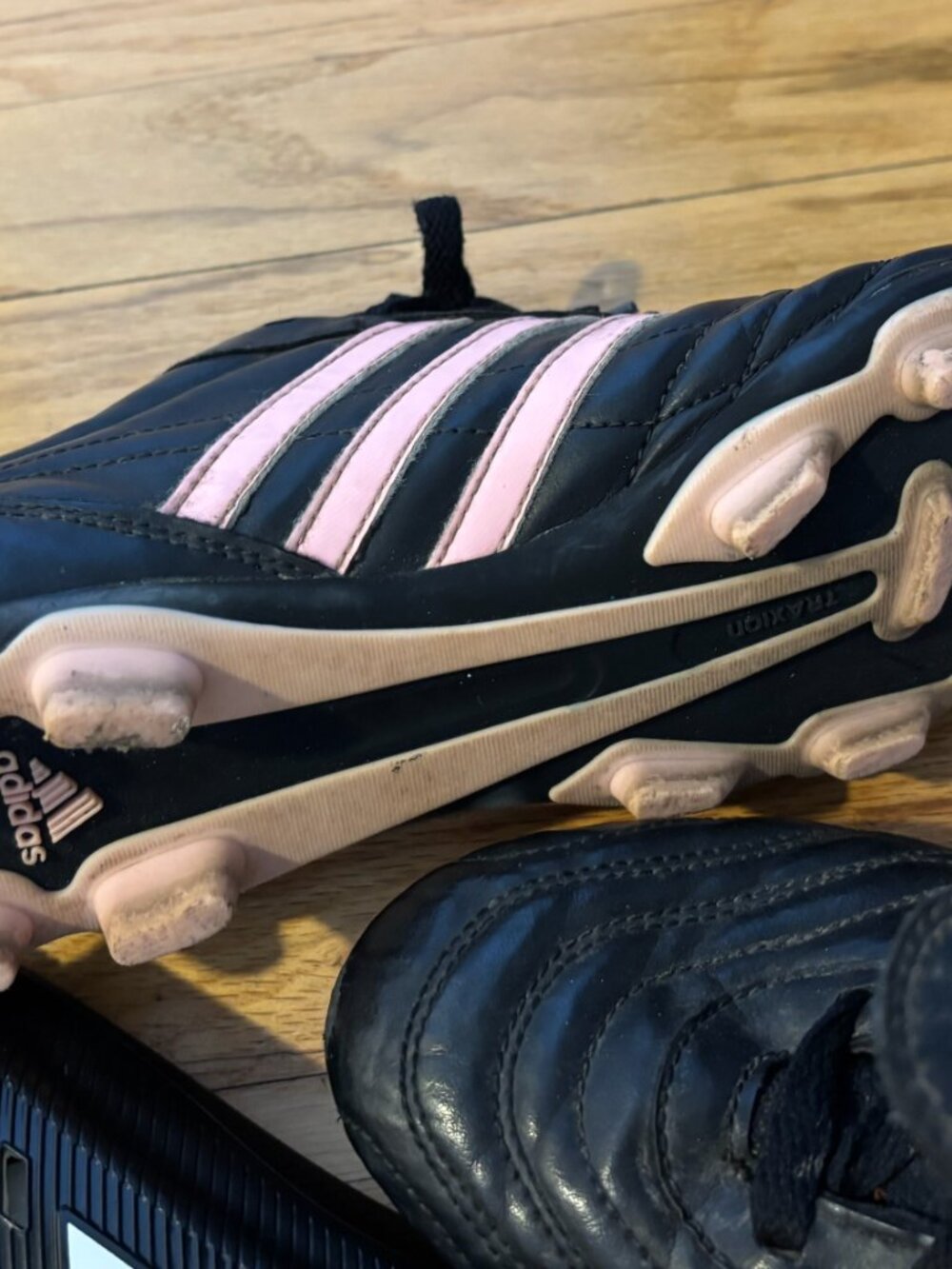 adidas Women's Soccer Cleats - Picture 4 of 4